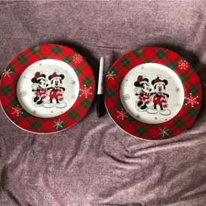 Set of 2 Mickey &Minnie Holiday Plates